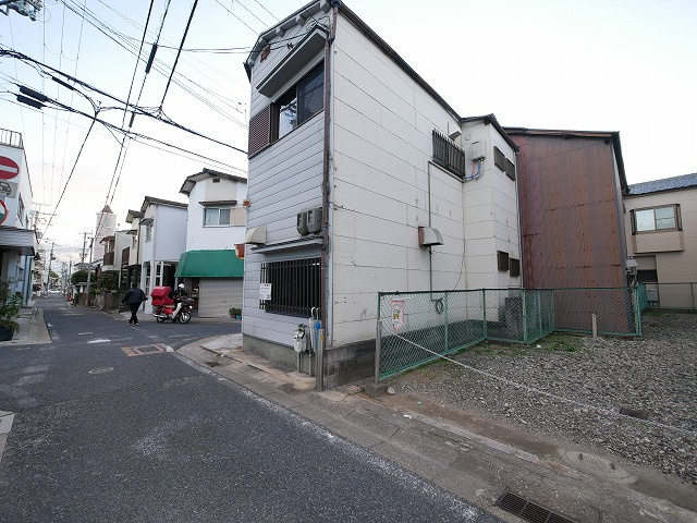 和田貸店舗の駐車場