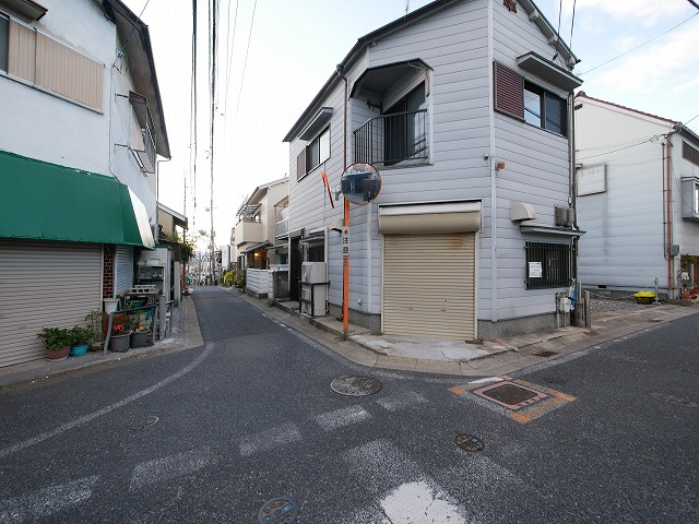和田貸店舗の駐車場