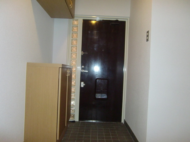 グランドメゾン六甲箕岡の玄関