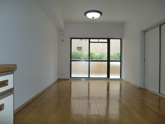 グランドメゾン六甲箕岡の居間・リビング