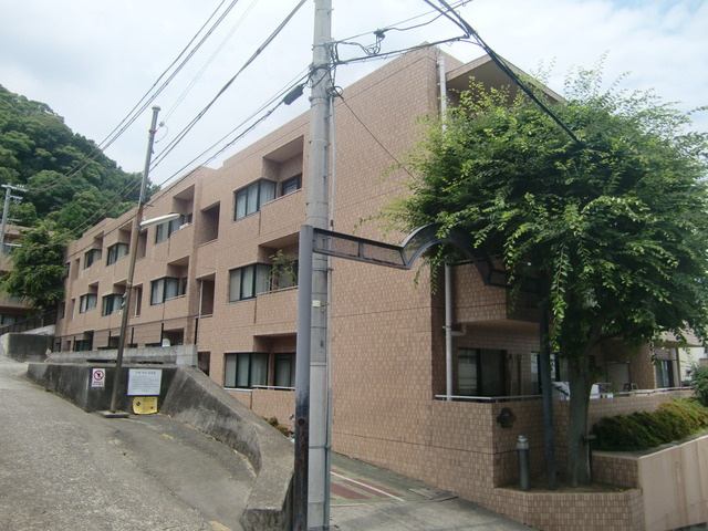 グランドメゾン六甲箕岡の外観