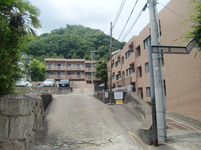 グランドメゾン六甲箕岡の外観