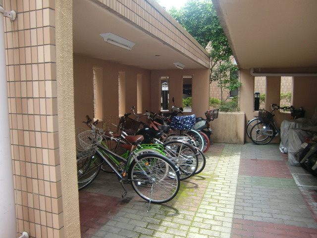 グランドメゾン六甲箕岡のその他共用部分|駐輪場