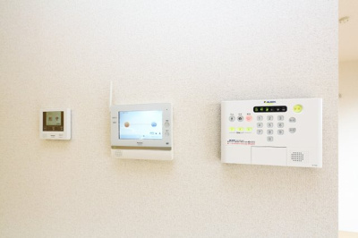 【セキュリティ】 | メゾン・ドゥ・ロジェ | 参考写真（同物件別部屋）