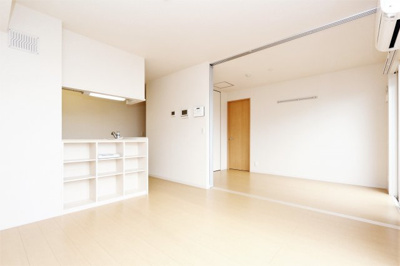 【居間・リビング】 | メゾン・ドゥ・ロジェ | 参考写真（同物件別部屋）