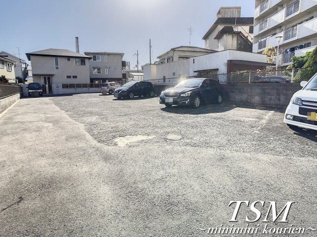 富士コーポラスの駐車場