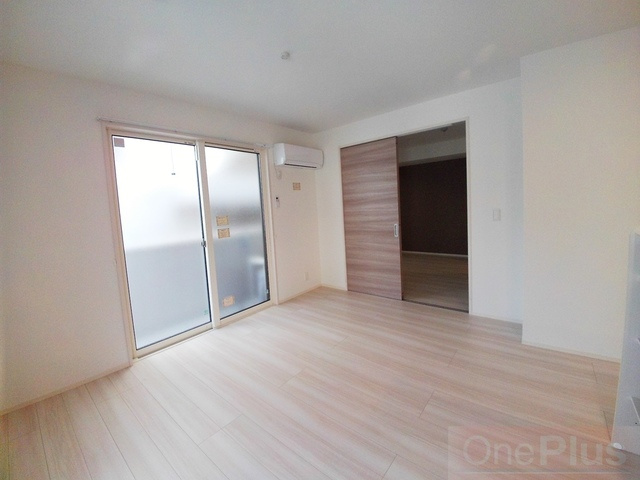 グレイスコート本山中町の洋室