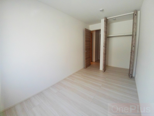 グレイスコート本山中町の洋室