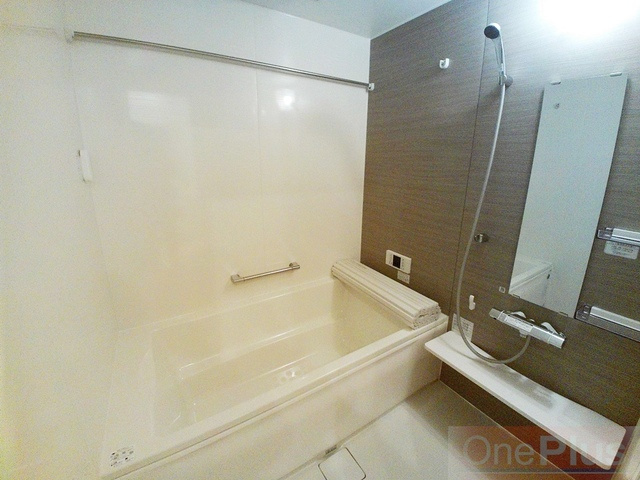 グレイスコート本山中町の浴室