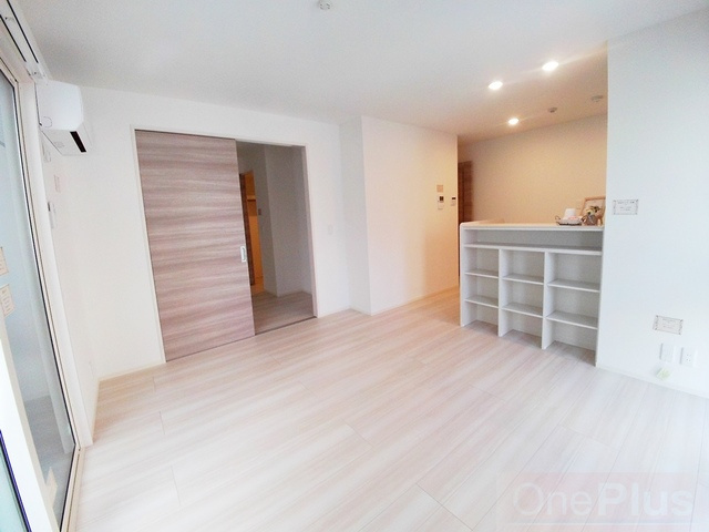 グレイスコート本山中町の居間・リビング