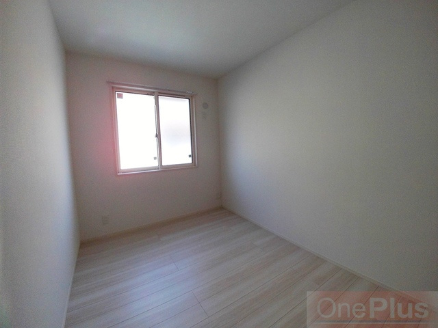 グレイスコート本山中町の洋室