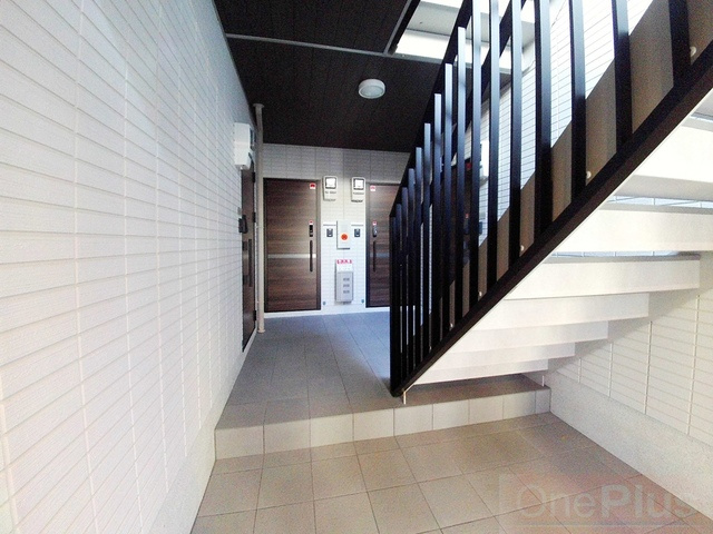 グレイスコート本山中町のエントランス