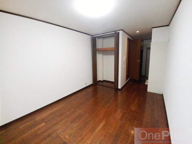 コスモメゾン岡本の居間・リビング