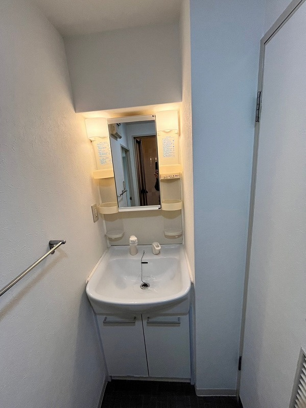 サンパレス２１御影山手の洗面所