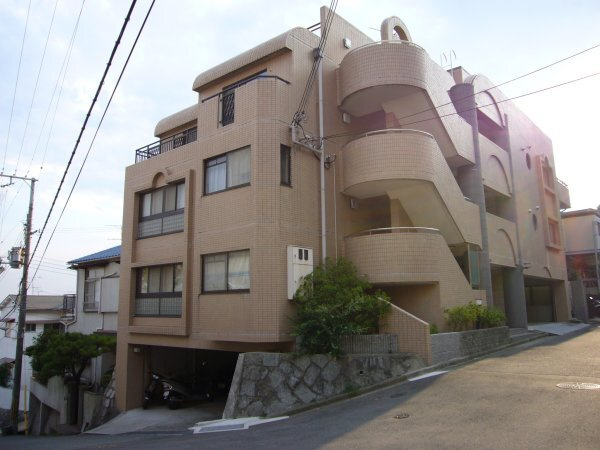 サンパレス２１御影山手の外観