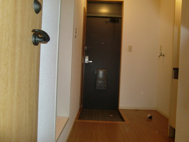 シティライフつかさⅤの玄関