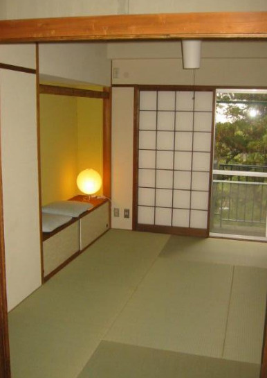 シャトー宮坂の和室