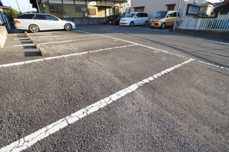 【駐車場】
