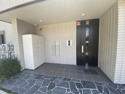 【エントランス】 | メゾンイ・セキス曽根