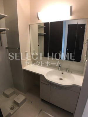 【独立洗面台】 | Ｍｉｌｄ | 独立洗面化粧台付き
同型タイプです