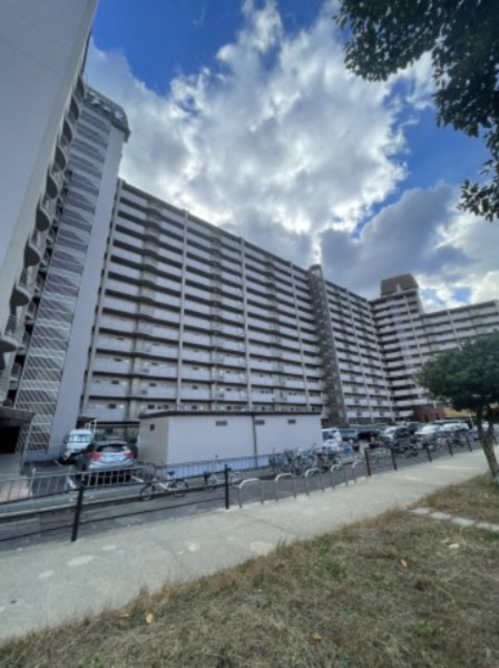 第一シャトー八戸の里の外観