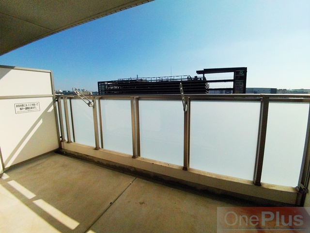 パレス東洋神戸６号館のバルコニー