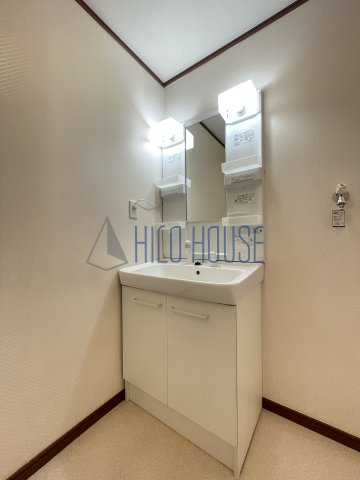 ジェレミ・スクウェアの洗面所