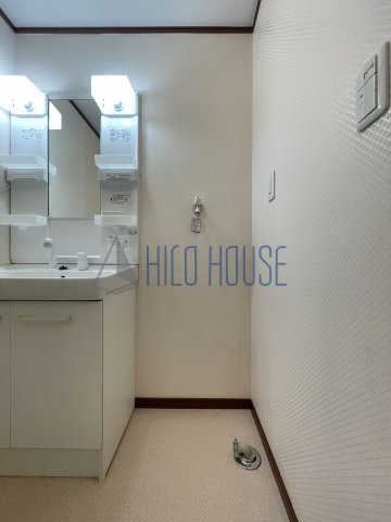 ジェレミ・スクウェアの洗面所