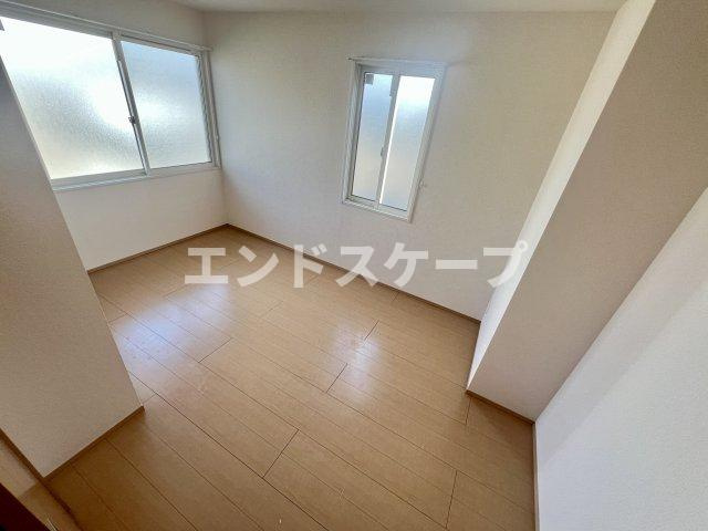 グラードの居間・リビング|高崎、前橋エリアのお部屋探しはエンドスケープまで！お客様の理想お聞かせ下さい♪