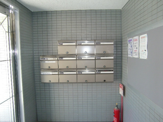 パレスＮＡＤＡのエントランス|毎日通るエントランスはこのようになっています