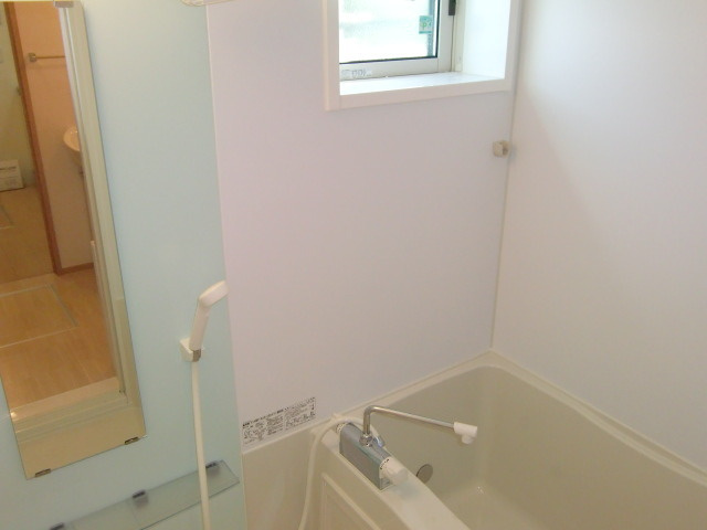 ホーミー六甲の浴室