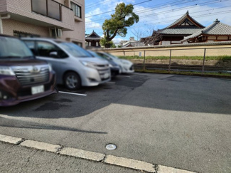 【駐車場】