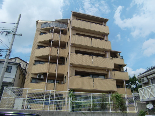 ラ・セーヌ六甲の外観