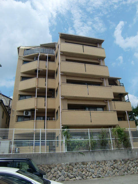 ラ・セーヌ六甲の外観