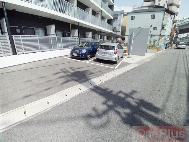 東灘OMパレスの駐車場