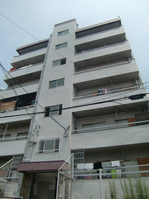 湊川第２マンションの外観
