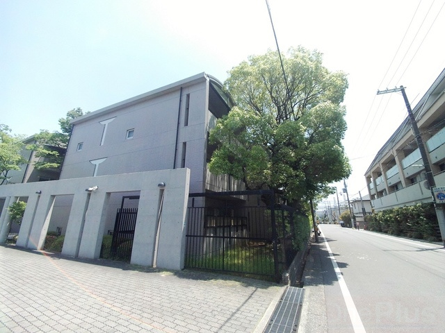 芦屋パティオの外観