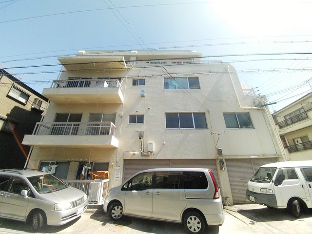 辻川マンションの外観