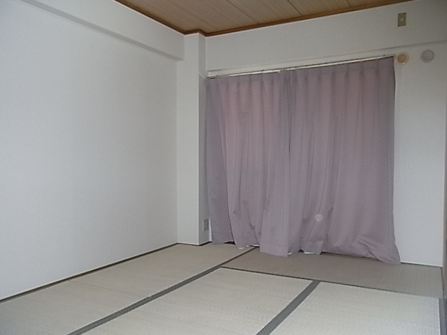 ルーエ芦屋の居間・リビング