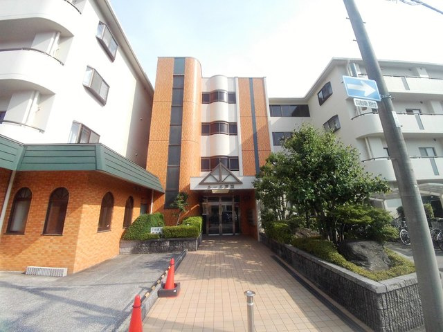 ルーエ芦屋の外観