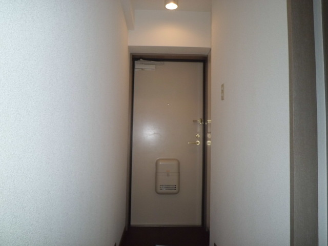 レヴィータ（旧こもれび荘）の玄関