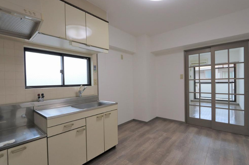 レヴィータ（旧こもれび荘）の居間・リビング