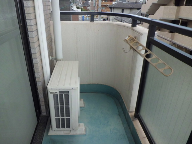 レヴィータ（旧こもれび荘）のバルコニー