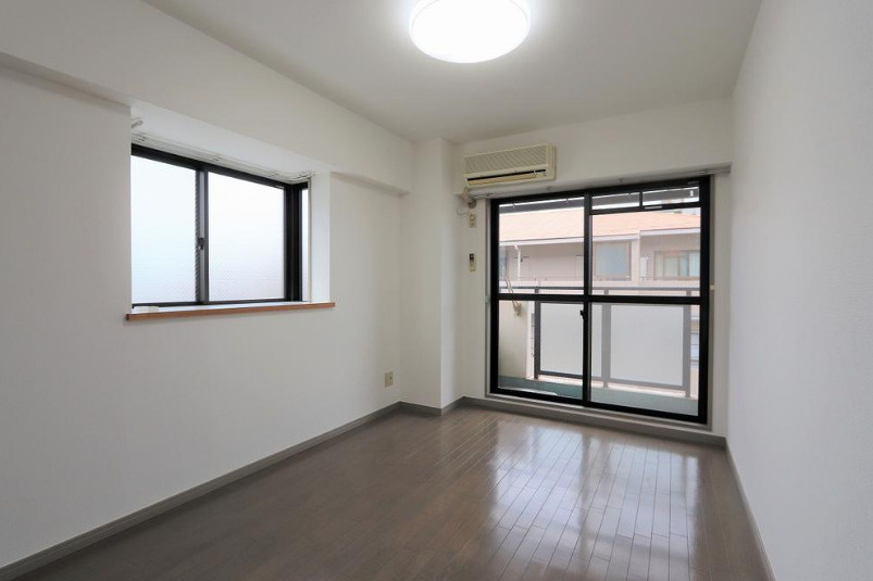 レヴィータ（旧こもれび荘）の居間・リビング