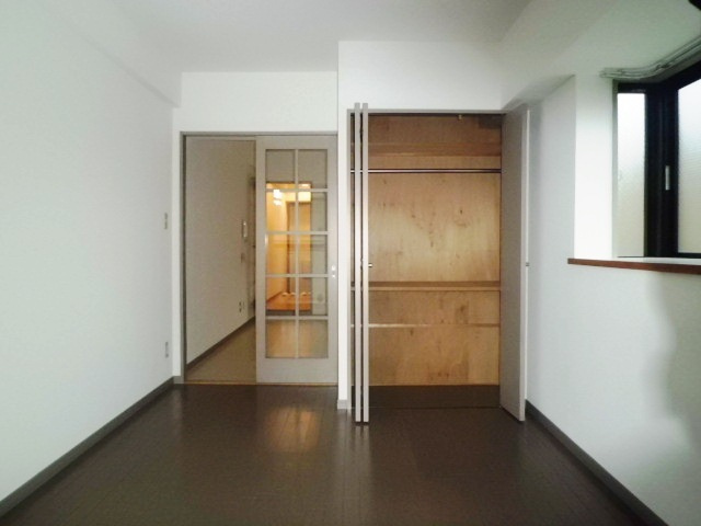 レヴィータ（旧こもれび荘）の洋室