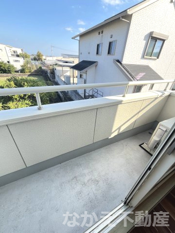 【バルコニー】 | 開放的で明るい空間を演出してくれるバルコニーです