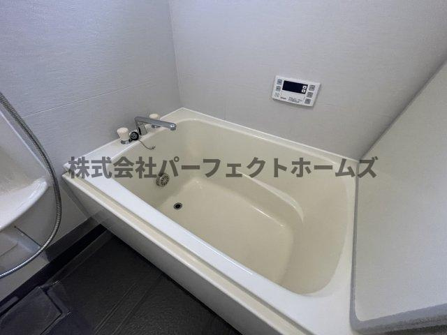 山之上1丁目戸建　賃貸の浴室|落ち着いた空間のお風呂です