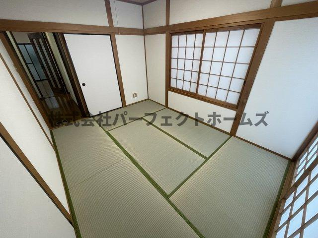 山之上1丁目戸建　賃貸の和室|ゆったりとくつろげる和室です