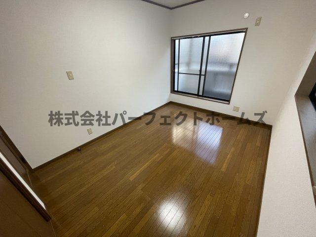 山之上1丁目戸建　賃貸の洋室|コンパクトで使いやすい洋室です