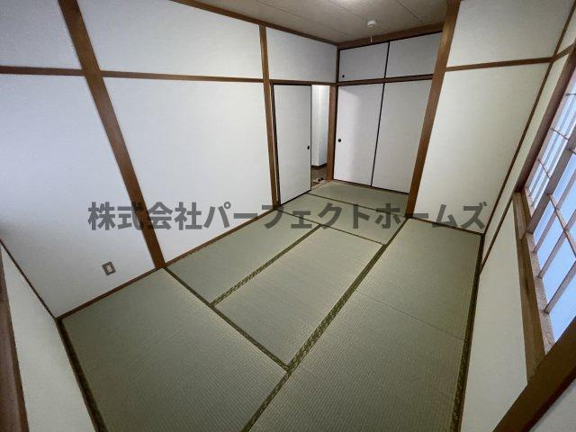 山之上1丁目戸建　賃貸の和室|和室ならではの温かな和の空間で寛ぎの時間を過ごせます